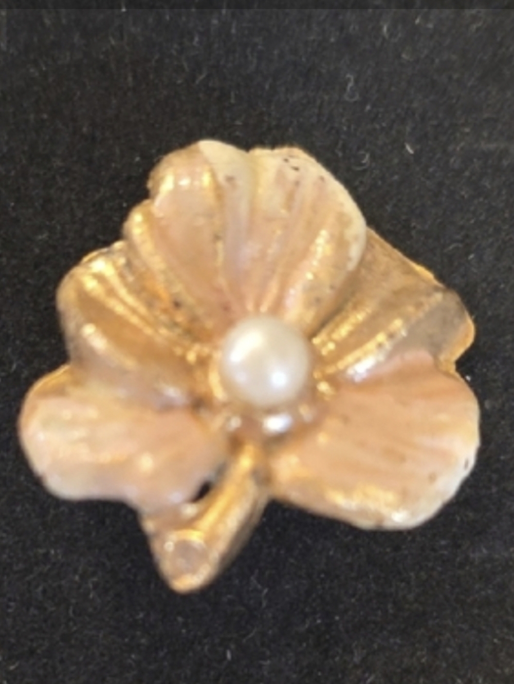 Vintage Pink Enamel Pearl Stamen Gold Brooch Pin Jewelry Womens Unique Stunning